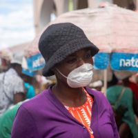 "Les femmes sont les premières victimes des crises" : le cri d'alerte de l'ONG CARE