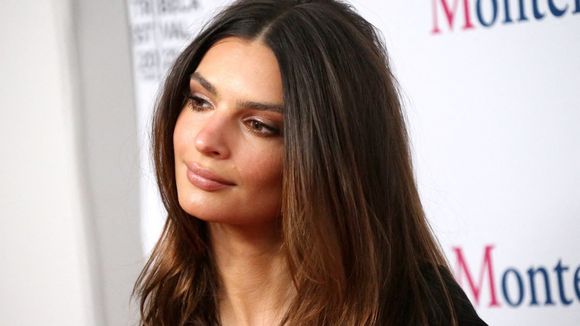 Emily Ratajkowski déboulonne le complexe de la "mauvaise mère"