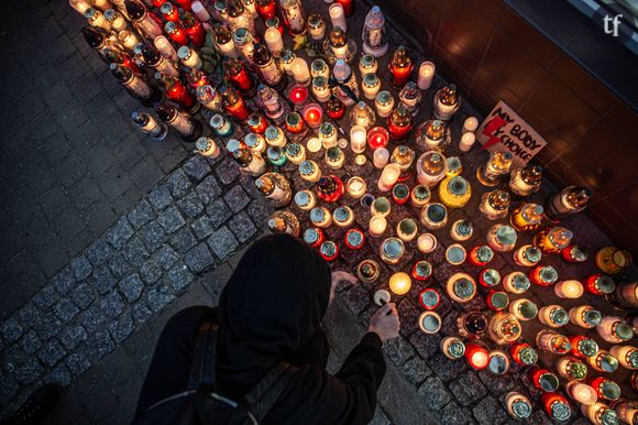 Marche féministe contre la loi anti-IVG en Pologne à Bydgoszcz en octobre 2020