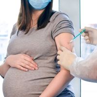 C'est prouvé : la vaccination des femmes enceintes protège les bébés