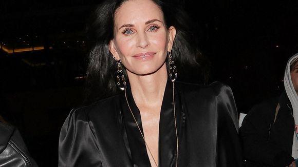 "J'ai l'air bizarre" : Courteney Cox dénonce les ravages de la chirurgie esthétique