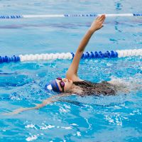 Les femmes autorisées à nager seins nus dans les piscines de Göttingen en Allemagne