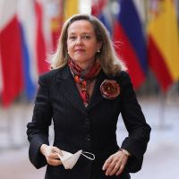 La ministre espagnole de l'Economie refuse une photo où elle est la seule femme