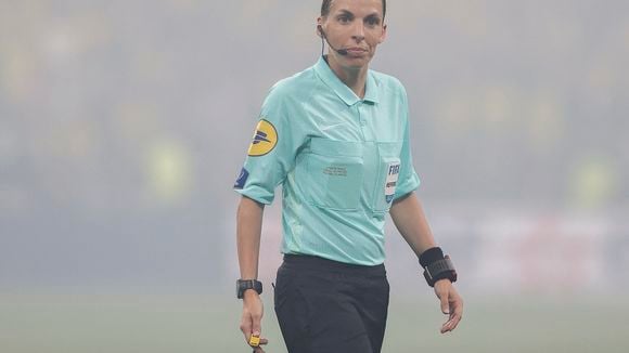 6 femmes arbitreront la Coupe du monde de foot (et c'est une première)