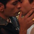 Baiser gay censuré dans le clip "Love" de Lucky Love