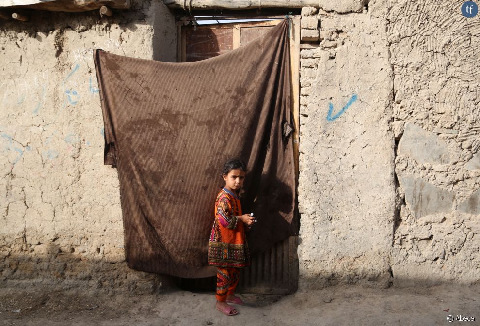 Une fillette dans un campd de réfugié·es à Kaboul, Afghanistan, 2021