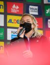 Marion Hérault-Garnier, première speakeure femme du Tour de France