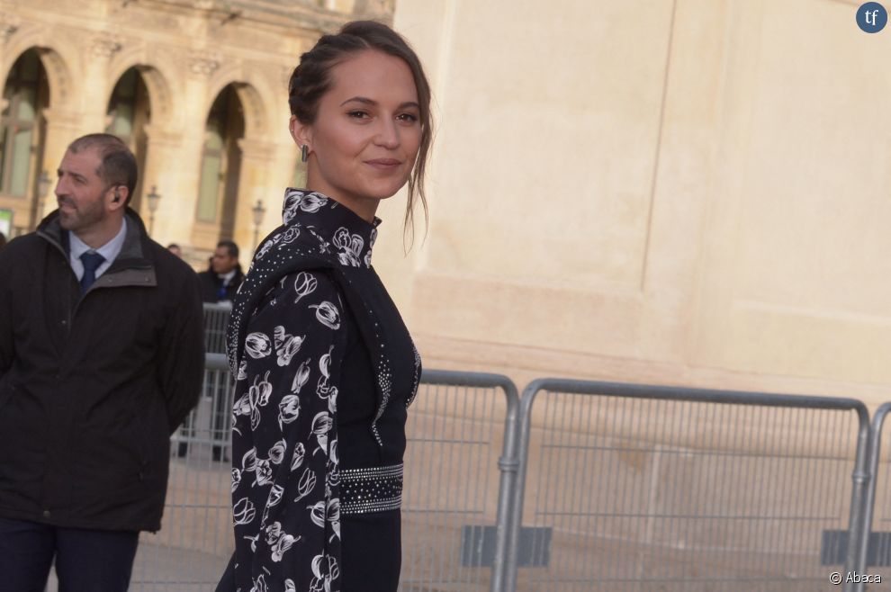 Alicia Vikander au défilé Louis Vuitton, 2019