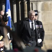 La présence du prince Andrew aux funérailles de la reine crée le malaise