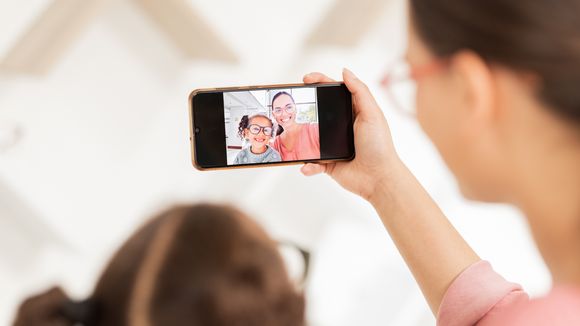 Vous partagez des photos de vos enfants sur Internet ? Ce n'est pas sans conséquences