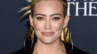 "C'était horrible" : Hilary Duff se confie sur ses troubles alimentaires d'ado-star