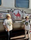 Sandy et Ellie à bord du train le Ghan en direction d'Alice Springs en Australie.