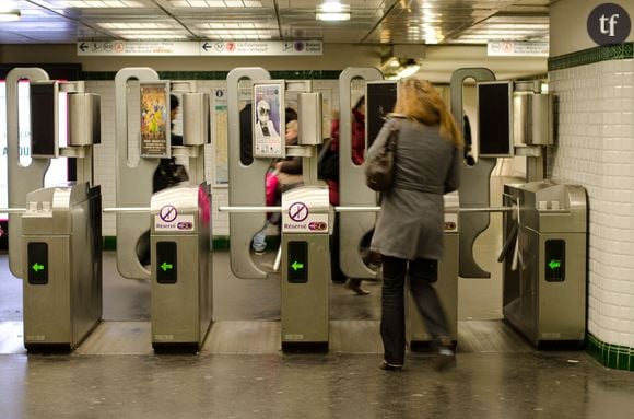 Dans cette note relayée par Le Parisien, la police fait en effet état de 57 000 plaintes déposées en 2020 pour violences sexuelles commises dans les transports en commun en Île-de-France, ce qui équivaut à 156 par jour.