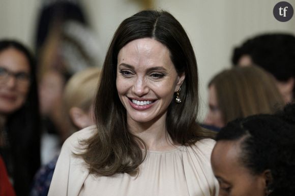 Au vu des premières images d'Angelina Jolie dans la peau de Maria Callas, on se demande si l'actrice américaine ne tiendrait pas là... Le rôle de sa vie ?  
