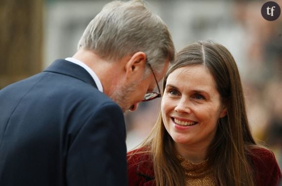 En vérité, cela fait 48 ans que les Islandaises refusent de travailler à ce titre. Historique ! L'idée ? Dénoncer ces mêmes inégalités. Un geste coup de poing ! 
Icelandic Prime Minister Katrin Jakobsdottir arrives to take part in the inaugural meeting of the European Political Community (EPC) at Prague Castle in Prague, Czech Republic, October 6, 2022. Photo by Sputnik/ABACAPRESS.COM