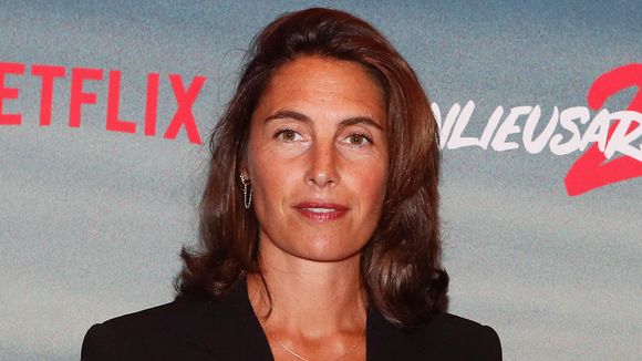 Alessandra Sublet : la star du petit écran tacle ce sexisme qui l'a "fait chialer"