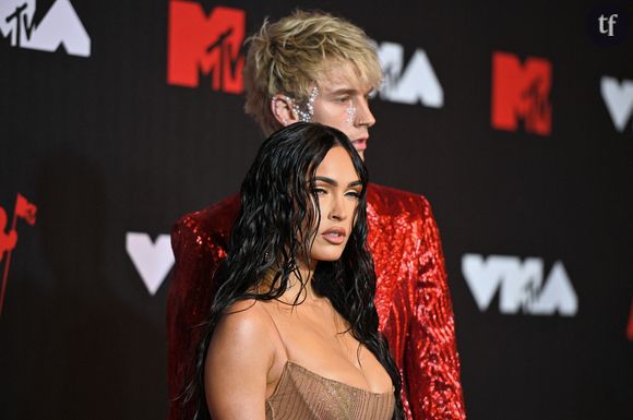 "... nous nous sommes tous les deux demandé : 'Qu'est-ce que cela signifie ?' et 'Pourquoi est-ce arrivé ?'"...", a expliqué Megan Fox sur le plateau de GMA.
Megan Fox and Machine Gun Kelly walk the red carpet at the 2021 MTV Video Music Awards held at the Barclay's Center in Brooklyn, NY on September 12, 2021. Photo by Anthony Behar/SPUS/ABACAPRESS.COM