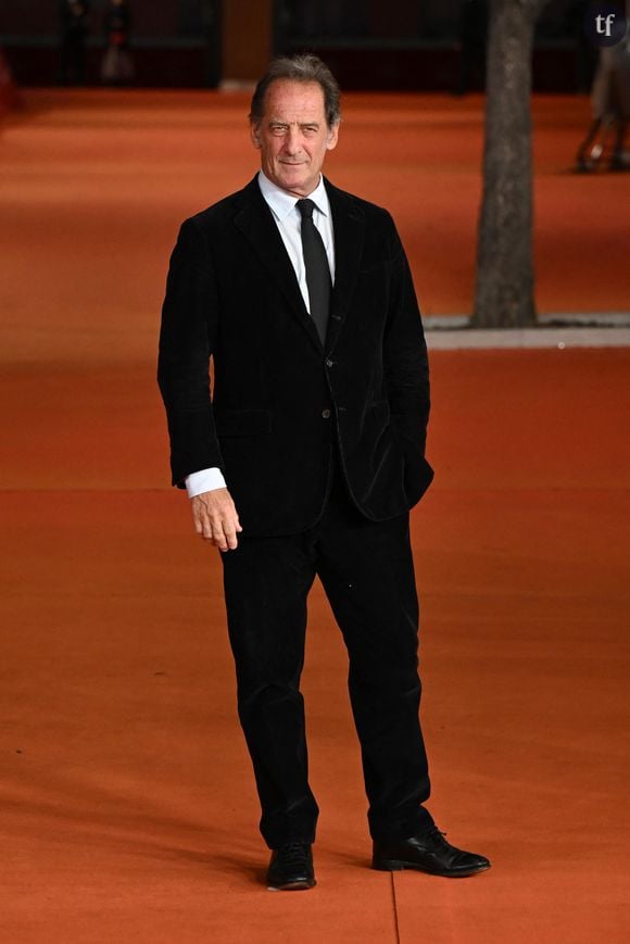 Une voix cependant nuancée par certaines paroles militantes, et revues. Le magazine ELLE par exemple s'interroge : pourquoi une prise de position aussi tardive ?  
Vincent Lindon - 18th Edition of Rome Film Fest Red Carpet of the movie -Like a son- Rome, Italy 25th October 2023