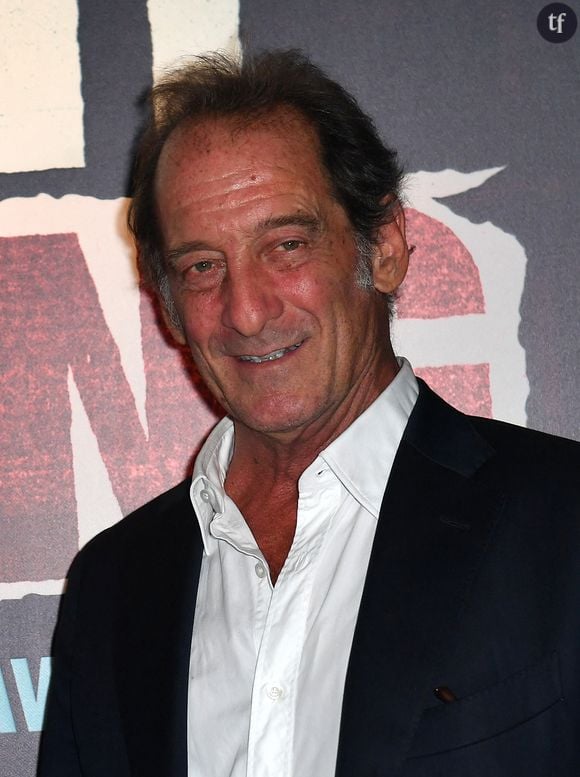 A lire Vincent Lindon aujourd'hui, #MeToo est un mouvement qui, puisqu'il concerne les violences patriarcales en général, doit engendrer un engagement fédérant hommes et femmes. 
Vincent Lindon - Avant-première du film "D'argent et de sang" à l'Ugc Normandie à Paris le 11 octobre 2023. © Veeren/Bestimage