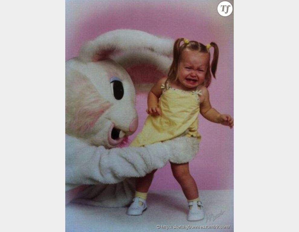 Oh regarde, un lapin de Pâques qui veut te manger !