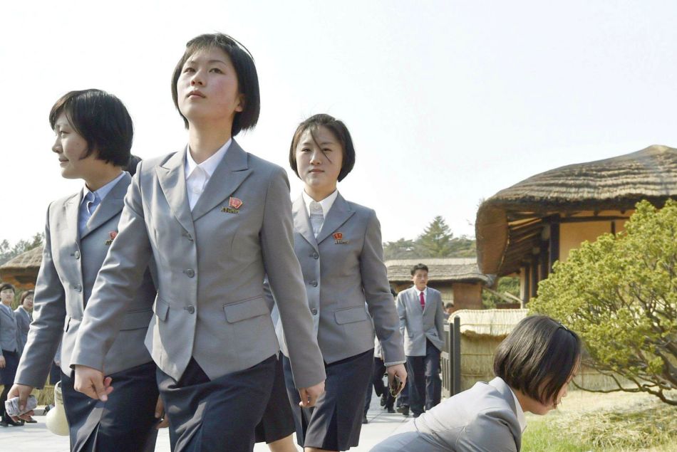 Des étudiantes nord-coréennes à Mangyongdae dans la banlieue de Pyongyang