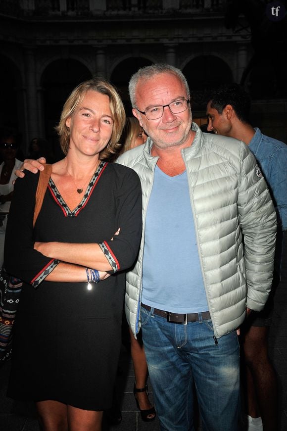 Olivier Baroux et sa femme Coralie - Avant Première du film 'Bon Rétablissement' au théatre Edouard VII à Paris le 8 septembre 2014. 