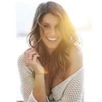 Laury Thilleman (presque) nue sur une photo Instagram