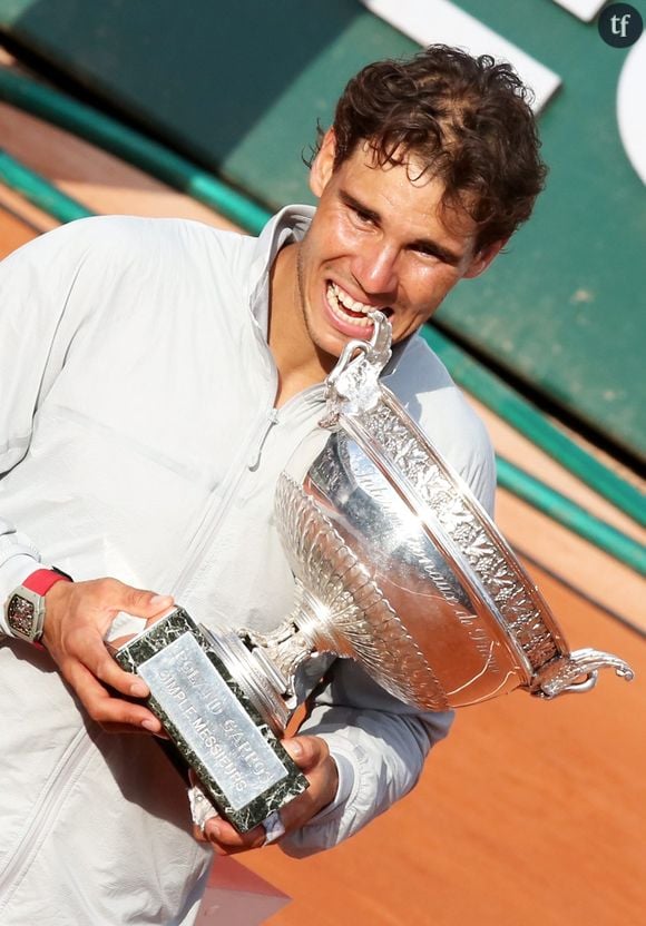 Rafael Nadal - Rafael Nadal remporte la finale des Internationaux de France de tennis de Roland Garros à Paris le 8 juin 2014. 