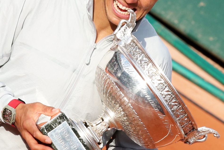 Rafael Nadal - Rafael Nadal remporte la finale des Internationaux de France de tennis de Roland Garros à Paris le 8 juin 2014. 