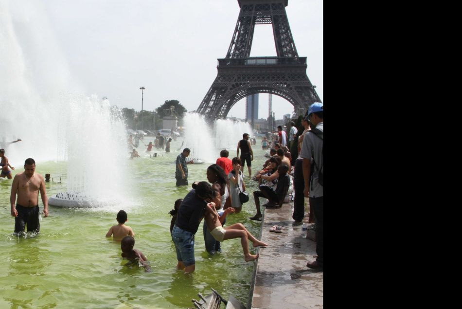 Paris le 18 août 2012, les températures atteignaient les 37 degrés.