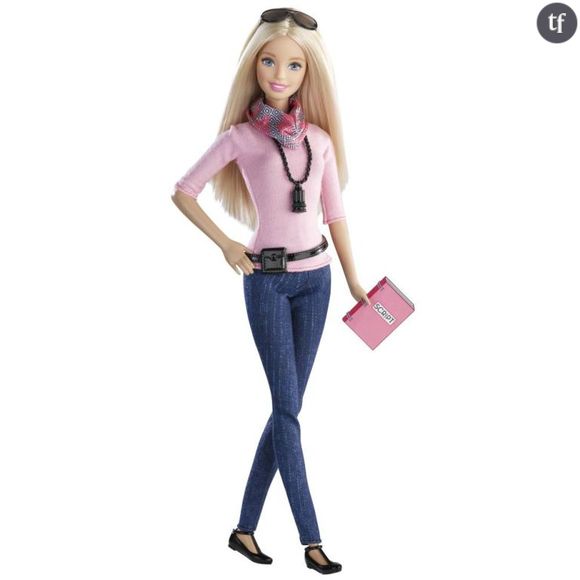 La nouvelle Barbie et ses pieds flexibles.