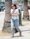  Kristen Stewart dans le quartier de Silverlake à Los Angeles le 6 juin 2015. 