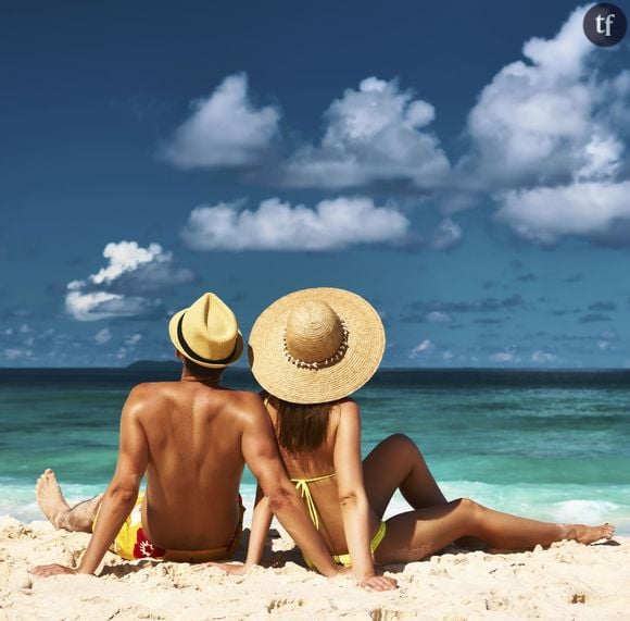 Les femmes regardent plus les autres femmes sur la plage que les hommes