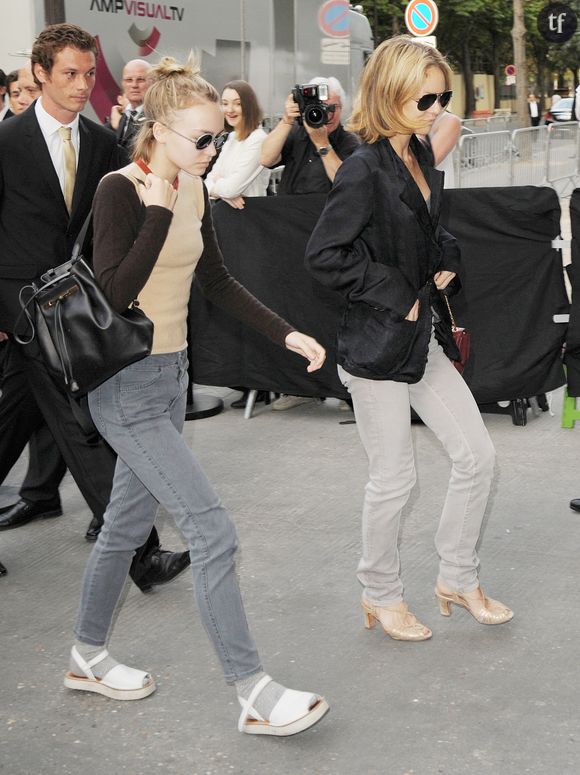 Vanessa Paradis et sa fille Lily-Rose au défilé haute couture Chanel le 7 juillet 2015