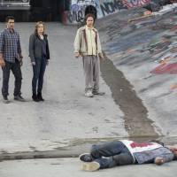 Fear The Walking Dead : la grippe ou une invasion de zombies ? (vidéo)