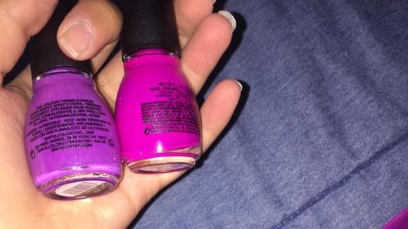 Une chaussure, deux vernis : la nouvelle photo buzz qui divise les internautes