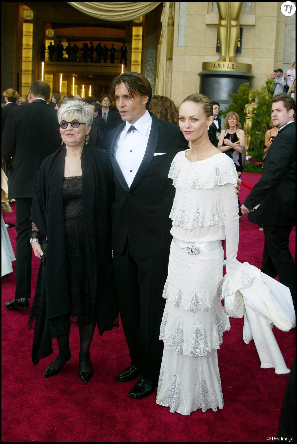 Vanessa Paradis et Johnny Depp (et sa mère) aux Oscar en 2004