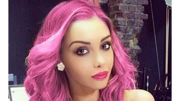 Nabilla n'a pas envie d'aller dans "Un diner presque parfait"