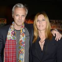 Mathilde Seigner (Sam) : heureuse en couple avec son compagnon Mathieu et leur fils Louis