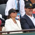 L'animateur de TF1 et sa femme Nathalie dans les tribunes de Roland Garros