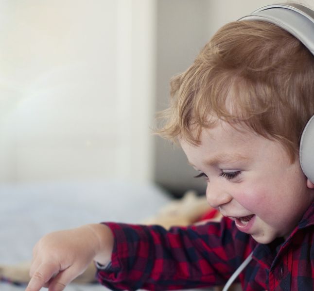 Téléphones portables pour enfants : faut-il les interdire ? - Terrafemina