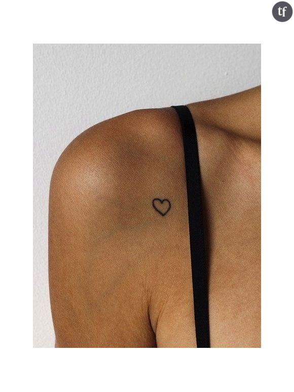 Petit tatouage coeur