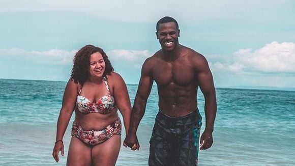 La photo de ce couple en maillot a fait le buzz pour une très bonne raison