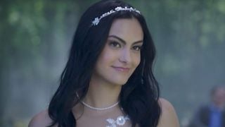 Riverdale saison 2 : Camila Mendes (Veronica) révèle son secret pour être bien dans sa peau