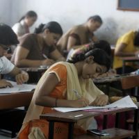 En Inde, 12 lycéennes soupçonnées d'homosexualité punies par leur école