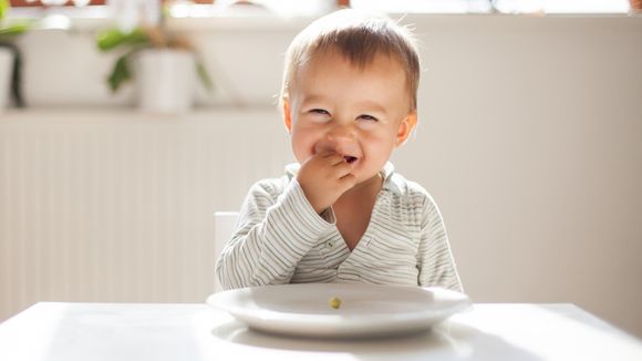 Mon bébé est super souriant : ça veut dire quoi ?