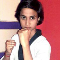 A 18 ans, cette jeune Indienne met KO ses agresseurs grâce au taekwondo