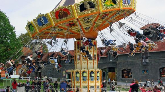 Un parc d'attraction refuse un enfant atteint de leucémie : sa maman s'insurge