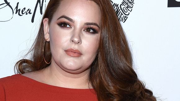 Le mannequin plus size Tess Holliday mincie par une appli ? Elle réagit