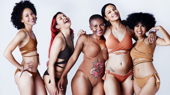 Fières de leur corps "unique", elles vont défiler au Salon de la lingerie